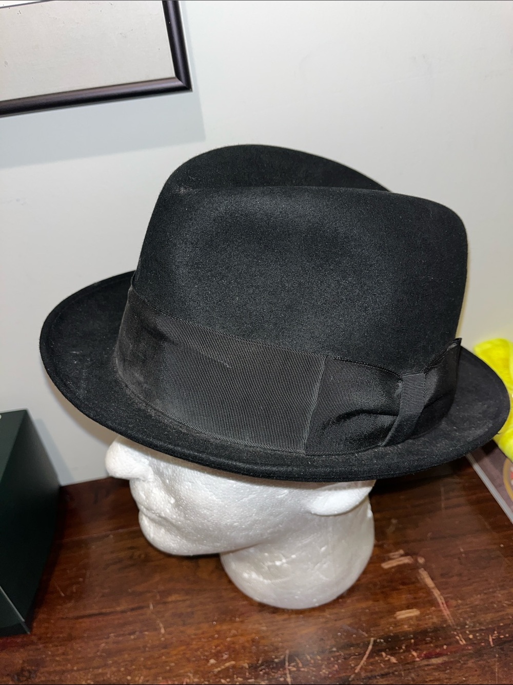 Vintage Adam 5th Ave New York black wool felt Fedora hat 7 3/8 M Long Oval